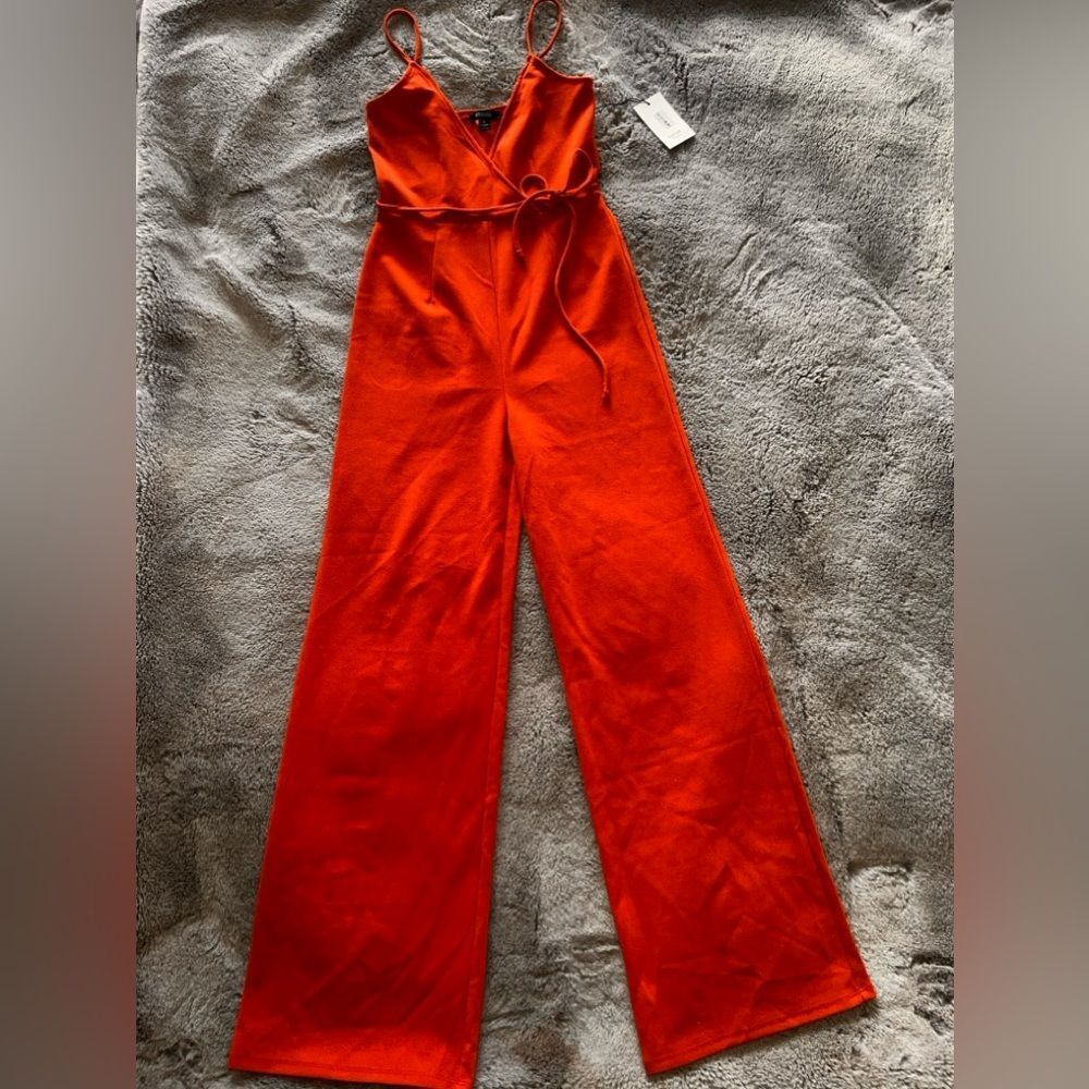 Cute burnt orange tie waste jumpsuit NWT